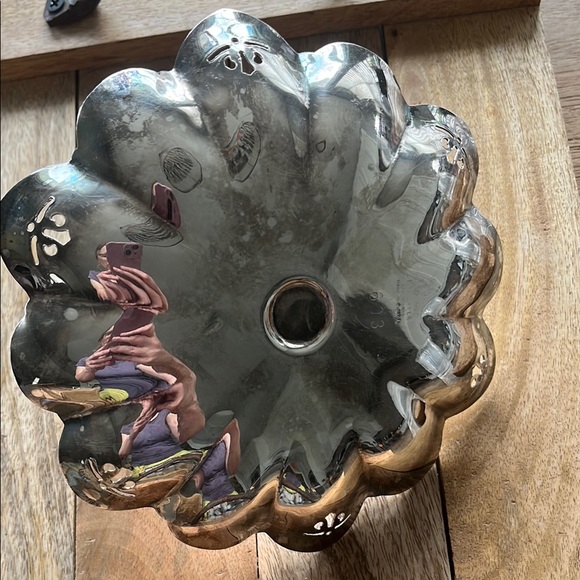 EP copper - Silver PleatedTray with Handle - Picture 5 of 15